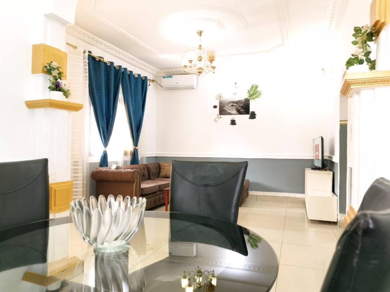 Appartement Meuble 3Ch Yaounde Omnisport - Tigson 외부 사진