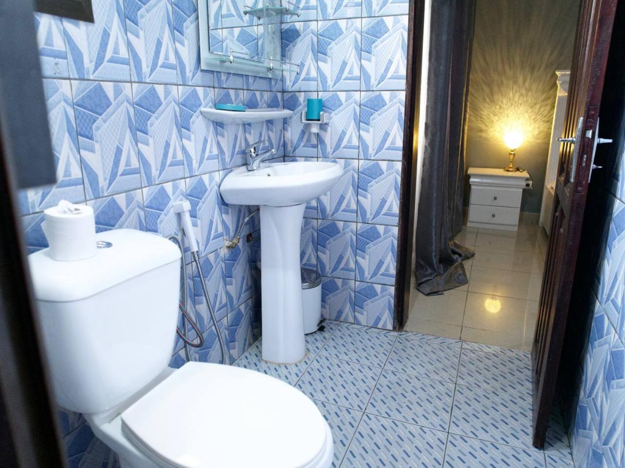 Appartement Meuble 3Ch Yaounde Omnisport - Tigson 외부 사진